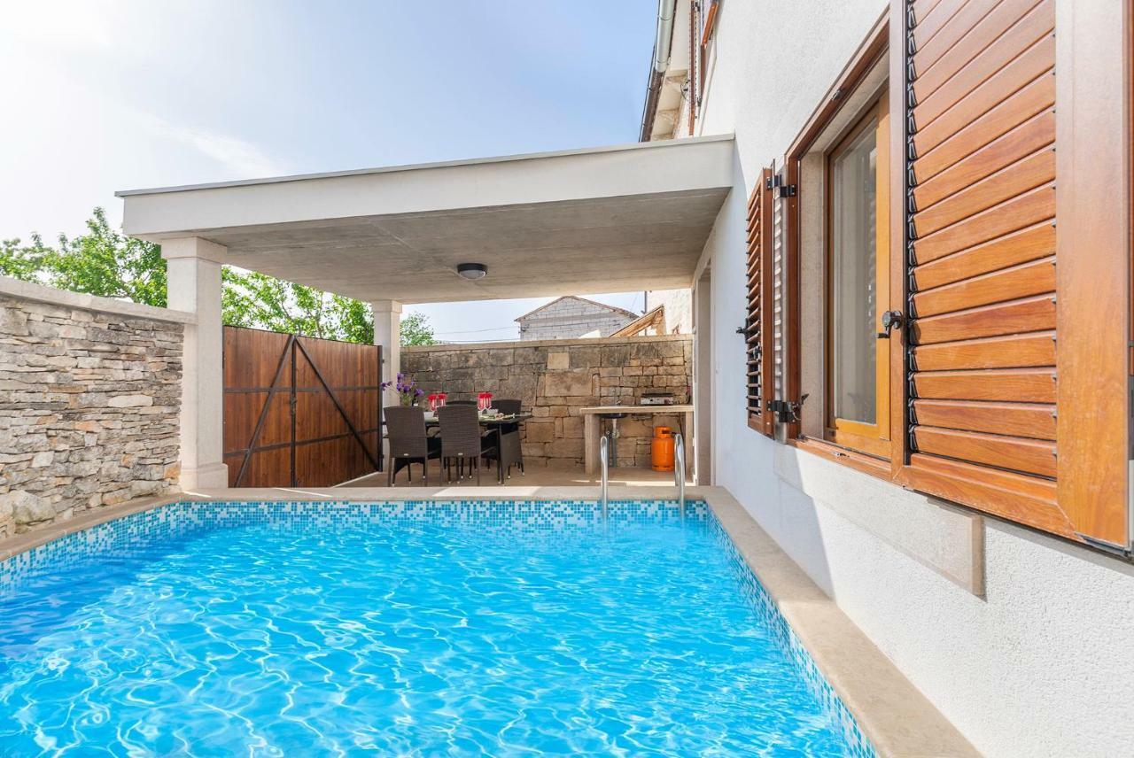 Kuca Maja Holiday home *