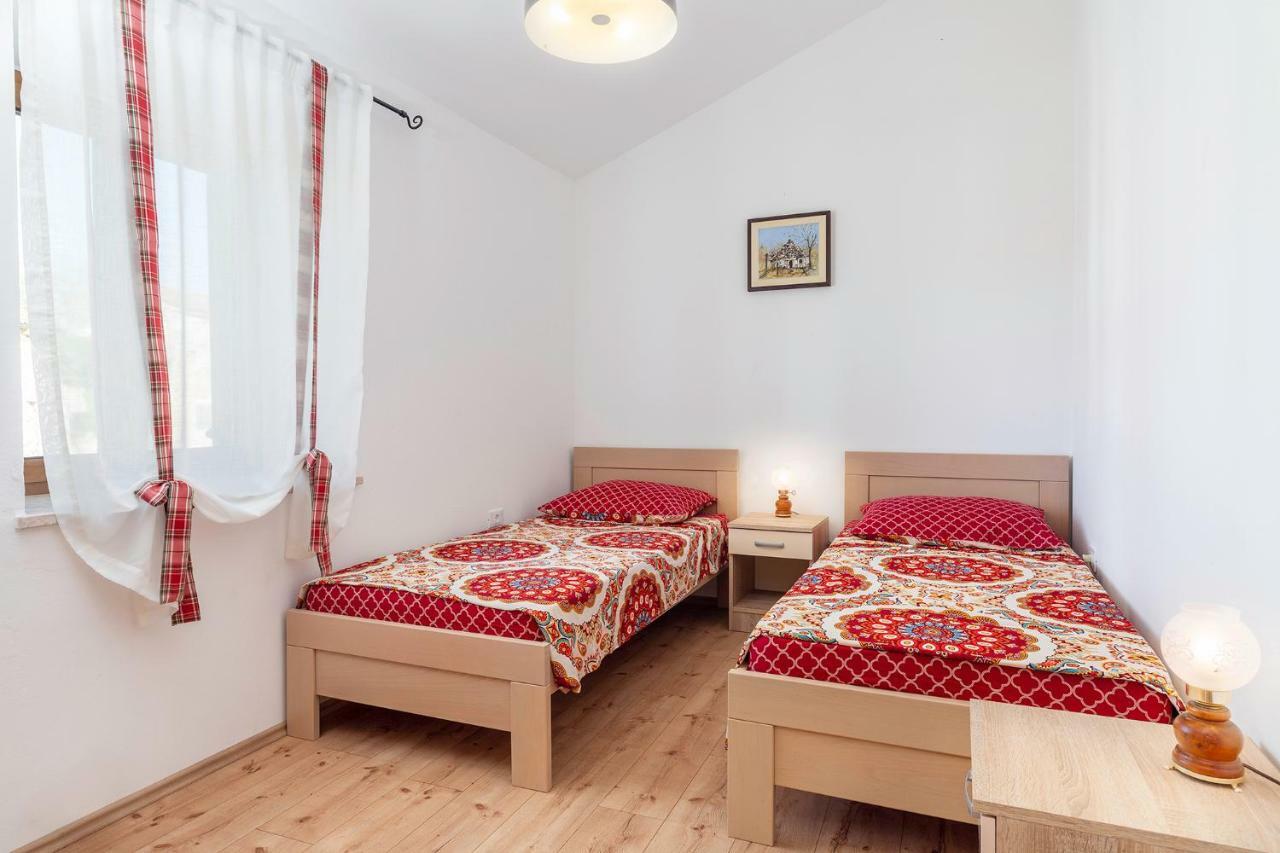 Kuca Maja Holiday home *